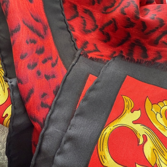 Atelier Versace Silk Scarf Baroque Gold, Red, Black, 68” – Made in Italy - Picture 6 of 13